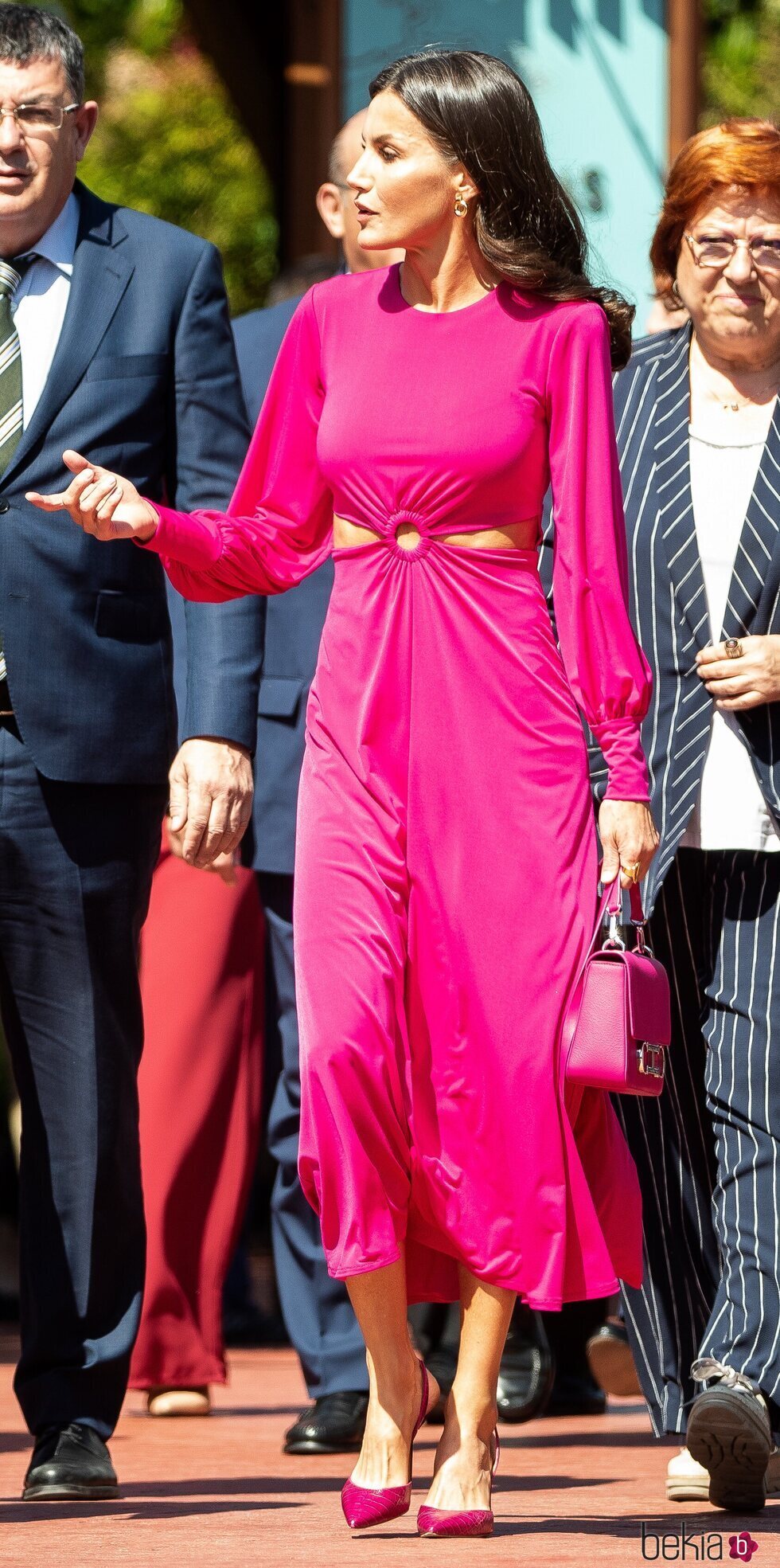 La Reina Letizia con un vestido con el que lució vientre plano en Valencia