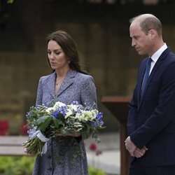 El Príncipe Guillermo y Kate Middleton en la inauguración del monumento a las víctimas del Manchester Arena