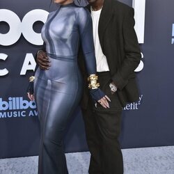 Kylie Jenner y Travis Scott en los Billboard Music Awards 2022