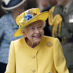 La Reina Isabel II en la inauguración de una nueva línea de metro en Londres