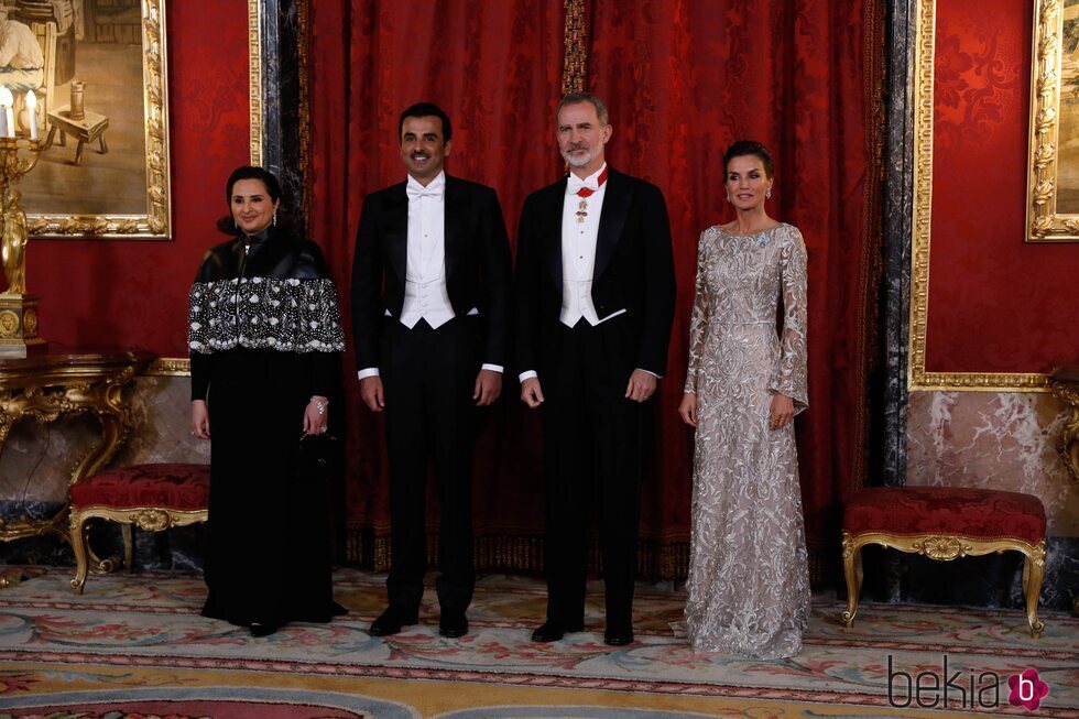 Los Reyes Felipe y Letizia con el Emir y la Jequesa de Catar en la cena de gala por su Visita de Estado a España