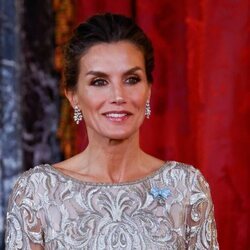 La Reina Letizia sin tiara en la cena de gala por la Visita de Estado del Emir y la Jequesa de Catar a España