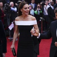 Kate Middleton y Tom Cruise cogidos de la mano en el estreno de 'Top Gun: Maverick'