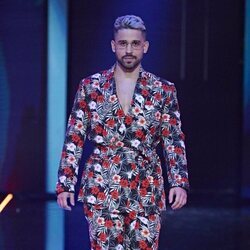Miguel Frigenti en el desfile Jóvenes diseñadores en la 'Sálvame Fashion Week 2022'