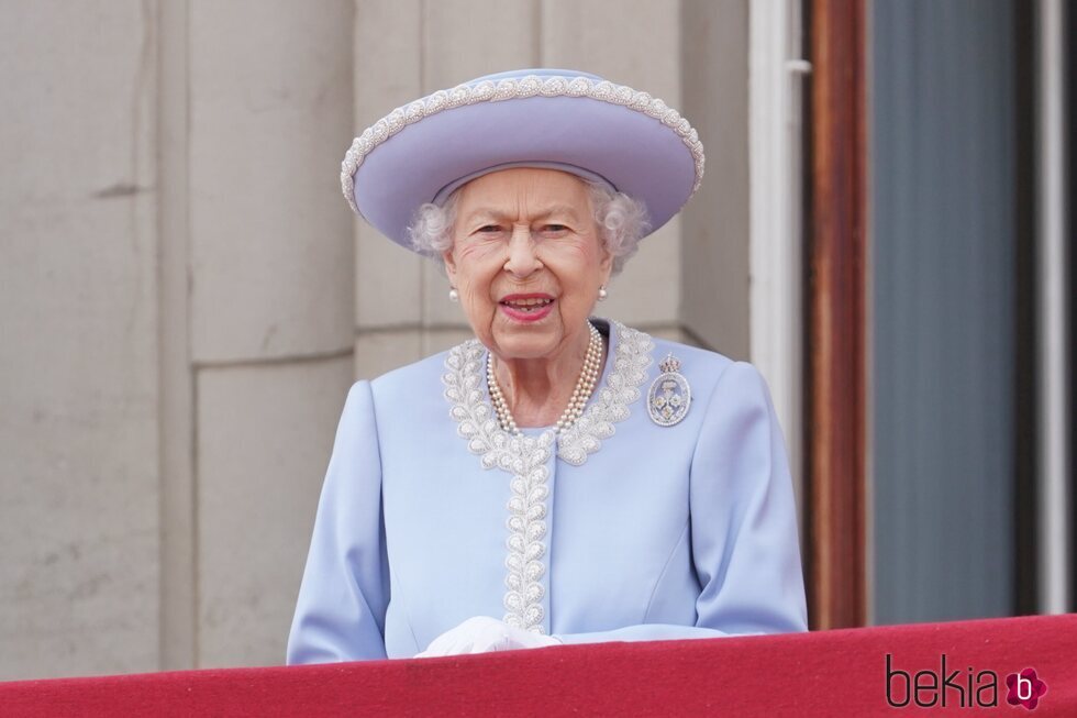 La Reina Isabel en Trooping the Colour 2022 por el Jubileo de Platino