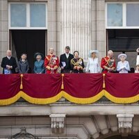 Los miembros de la Casa Real Británica en Trooping the Colour 2022 por el Jubileo