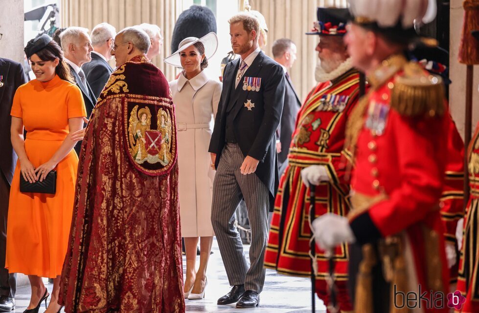 Eugenia de York y el Príncipe Harry y Meghan Markle en el Servicio de Acción de Gracias por el Jubileo de Platino