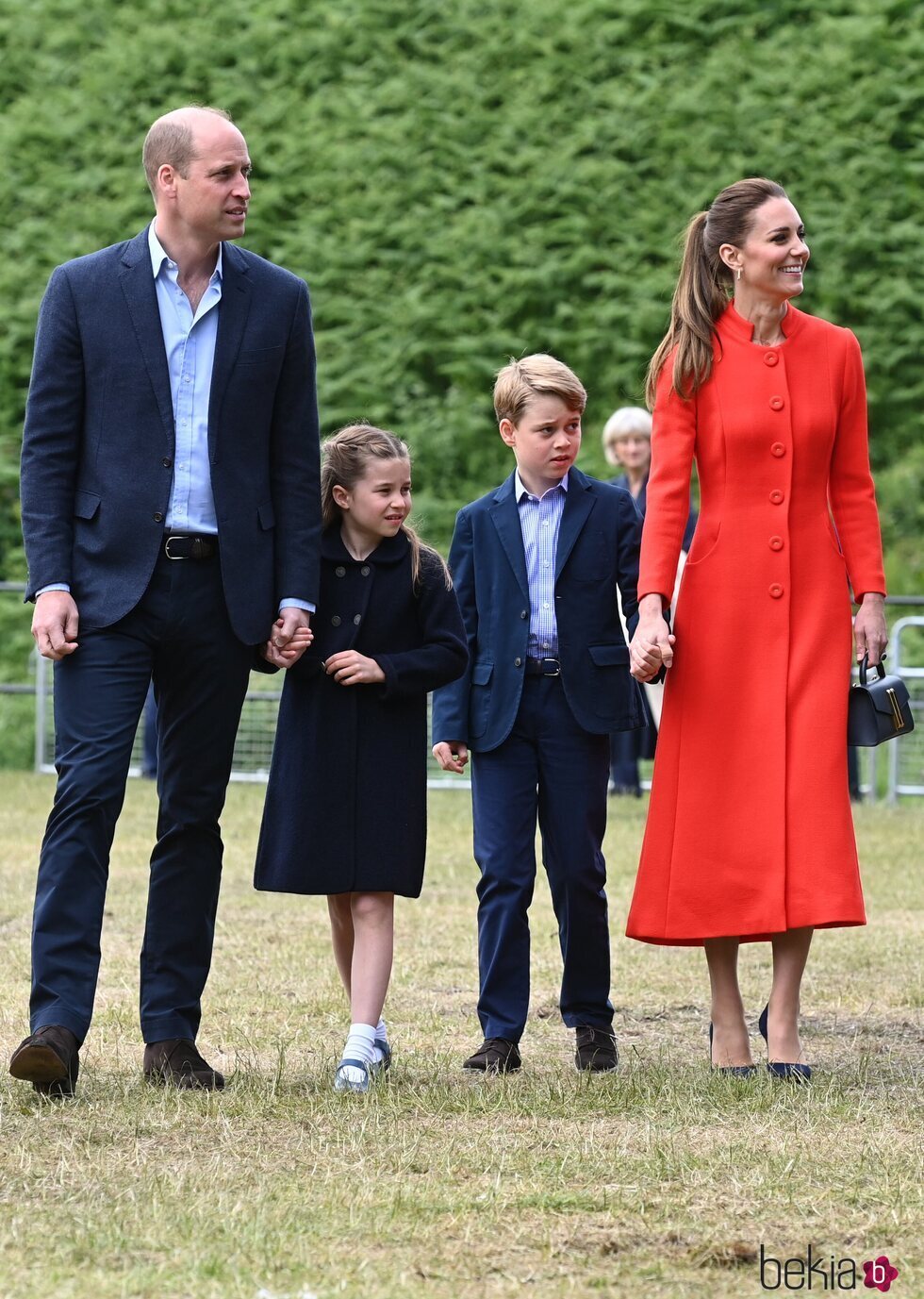El Príncipe Guillermo y Kate Middleton con sus hijos Jorge y Carlota en Gales por el Jubileo de Platino