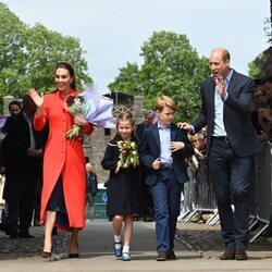 El Príncipe Guillermo y Kate Middleton, el Príncipe Jorge y la Princesa Carlota en Gales por el Jubileo de Platino