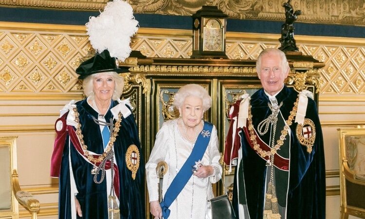 La Reina Isabel y el Príncipe Carlos y Camilla Parker en el Día de la Jarretera 2022