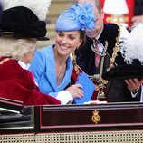 Kate Middleton sonríe a Camilla Parker en el Día de la Jarretera 2022