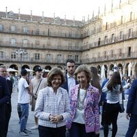 Silvia de Suecia y la Reina Sofía en la Plaza Mayor de Salamanca