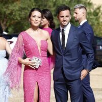 Pablo Sarabia y su mujer en la boda de Dani Carvajal y Daphne Cañizares
