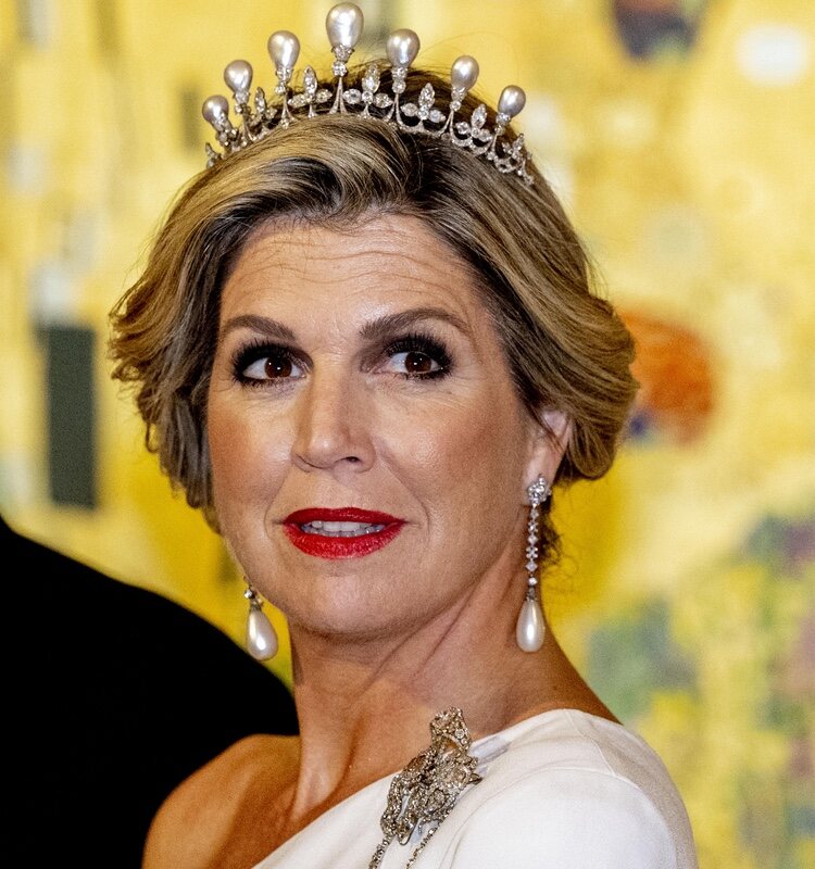 Máxima de Holanda con la tiara de perlas antiguas en la cena por su Visita de Estado a Austria