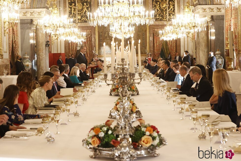 El Rey Felipe en su discurso ante los Jefes de Estado y de Gobierno asistentes en la cena por la Cumbre de la OTAN en Madrid