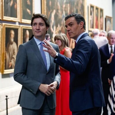 Justin Trudeau y Pedro Sánchez en una visita al Museo del Prado por la Cumbre de la OTAN en Madrid