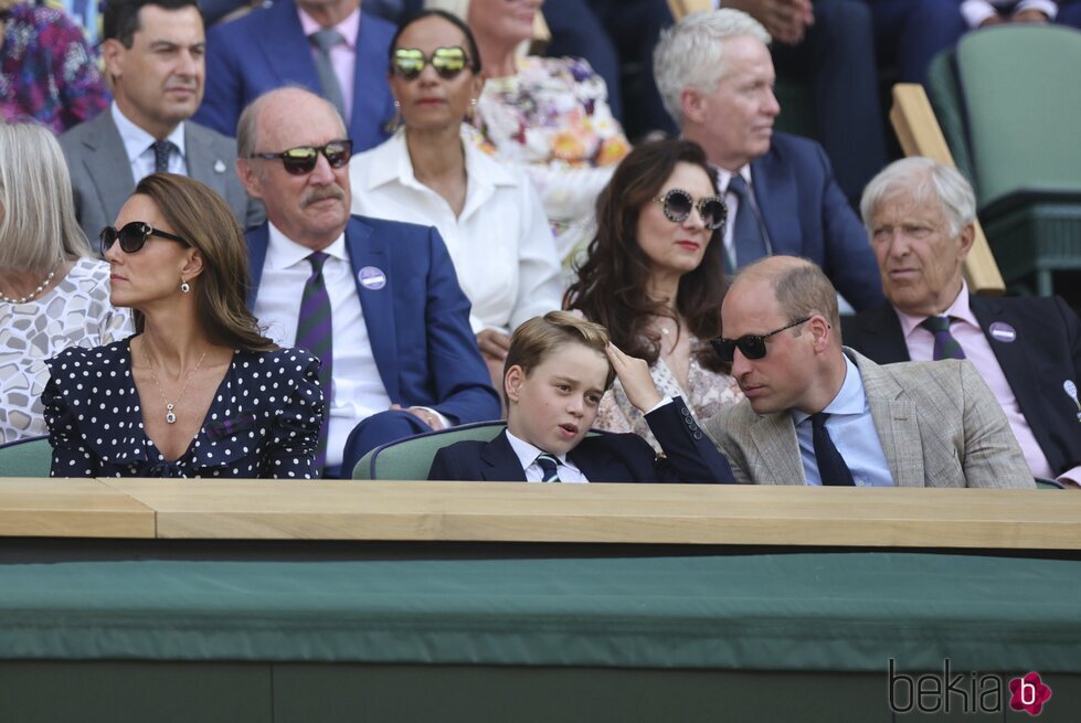 El Príncipe George en su debut en Wimbledon junto al Príncipe Guillermo y Kate Middleton