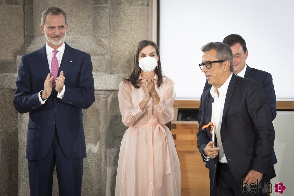 Los Reyes Felipe y Letizia y Andreu Buenafuente en la entrega de los Premios Nacionales de Cultura 2020