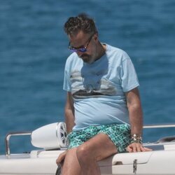 Jaime de Marichalar en un barco en Ibiza