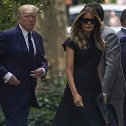 Melania y Donald Trump en el funeral de Ivana Trump