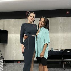 Chanel Terrero con Rosalía tras su concierto en Madrid