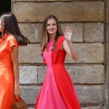 La Princesa Leonor saluda a la salida de la Catedral de Santiago en la festividad del apóstol 2022