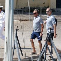 El Rey Felipe VI llega a su velero durante las vacaciones en Mallorca 2022