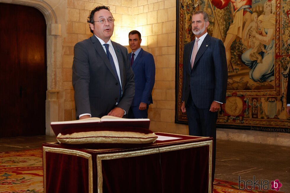 Álvaro García Ortiz promete su cargo como Fiscal General del Estado ante el Rey Felipe VI y Pedro Sánchez