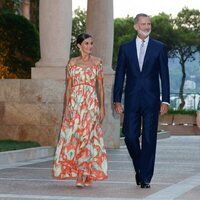 Los Reyes Felipe y Letizia y la Reina Sofía en la recepción a la sociedad balear en Marivent