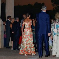 Los Reyes Felipe y Letizia y la Reina Sofía tras el besamanos en la recepción a la sociedad balear en Marivent