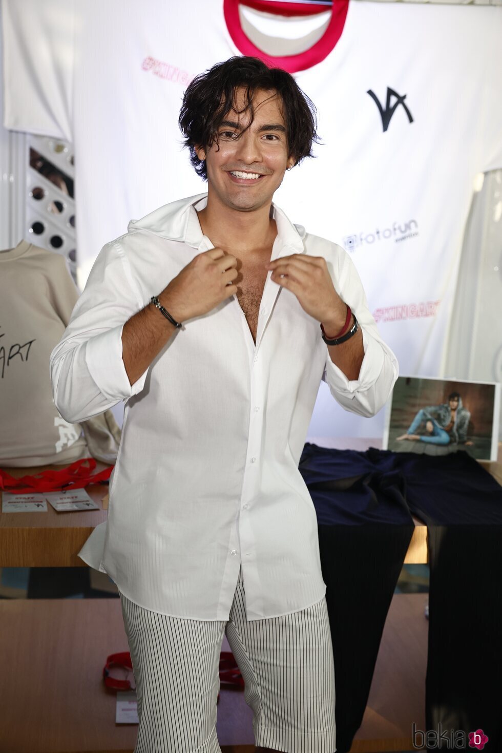 Alejandro Reyes en la presentación de su línea de ropa