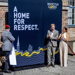 El Príncipe Harry y Meghan Markle en un momento de la presentación de los Invictus Games 2023 en Düsseldorf