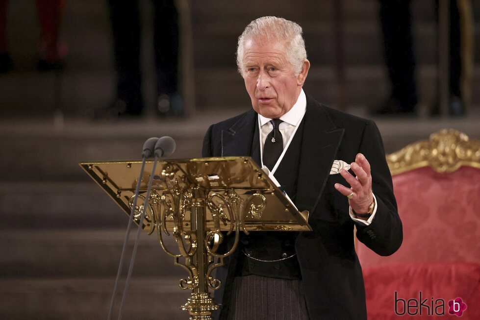 El Rey Carlos III en su primer discurso como Rey ante el Parlamento