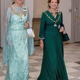Benedicta de Dinamarca y Ana María de Grecia en la cena de gala por el 50 aniversario de reinado de Margarita de Dinamarca