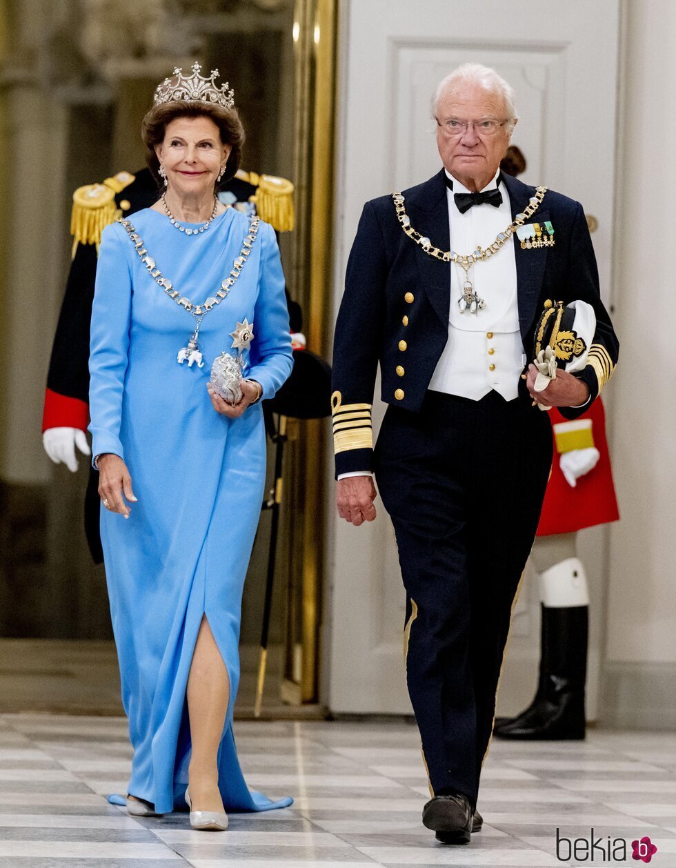 Carlos Gustavo y Silvia de Suecia en la cena de gala por el 50 aniversario de reinado de Margarita de Dinamarca