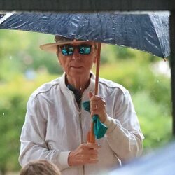 José Ortega Cano bajo el paraguas