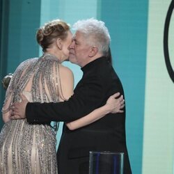 Pedro Almodóvar y Cate Blanchett en los Premios Goya 2022