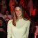 Laura Matamoros posa sonriente en el front row de la Mercedes Benz Fashion Week septiembre 2022