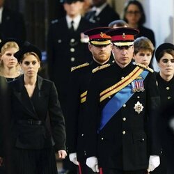 Todos los nietos de la Reina Isabel II, juntos en la vigilia en su honor antes del funeral de Estado