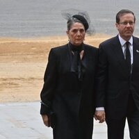 El Presidente de Israel, Isaac Herzog, y su mujer, Michal, en el funeral de estado de la Reina Isabel II