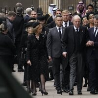 El Rey Juan Carlos y la Reina Sofía en el funeral de la Reina Isabel II