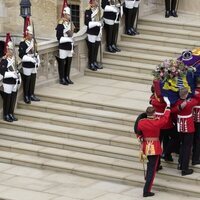 La Reina Isabel II entra por última vez en Windsor