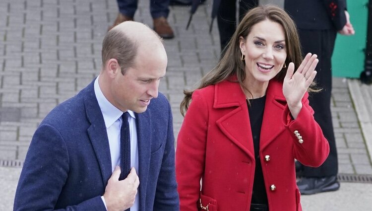 El Príncipe Guillermo y Kate Middleton en su primer acto como Príncipes de Gales