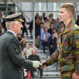 Gabriel de Bélgica recibe la boina azul para ingresar a la Real Academia Militar