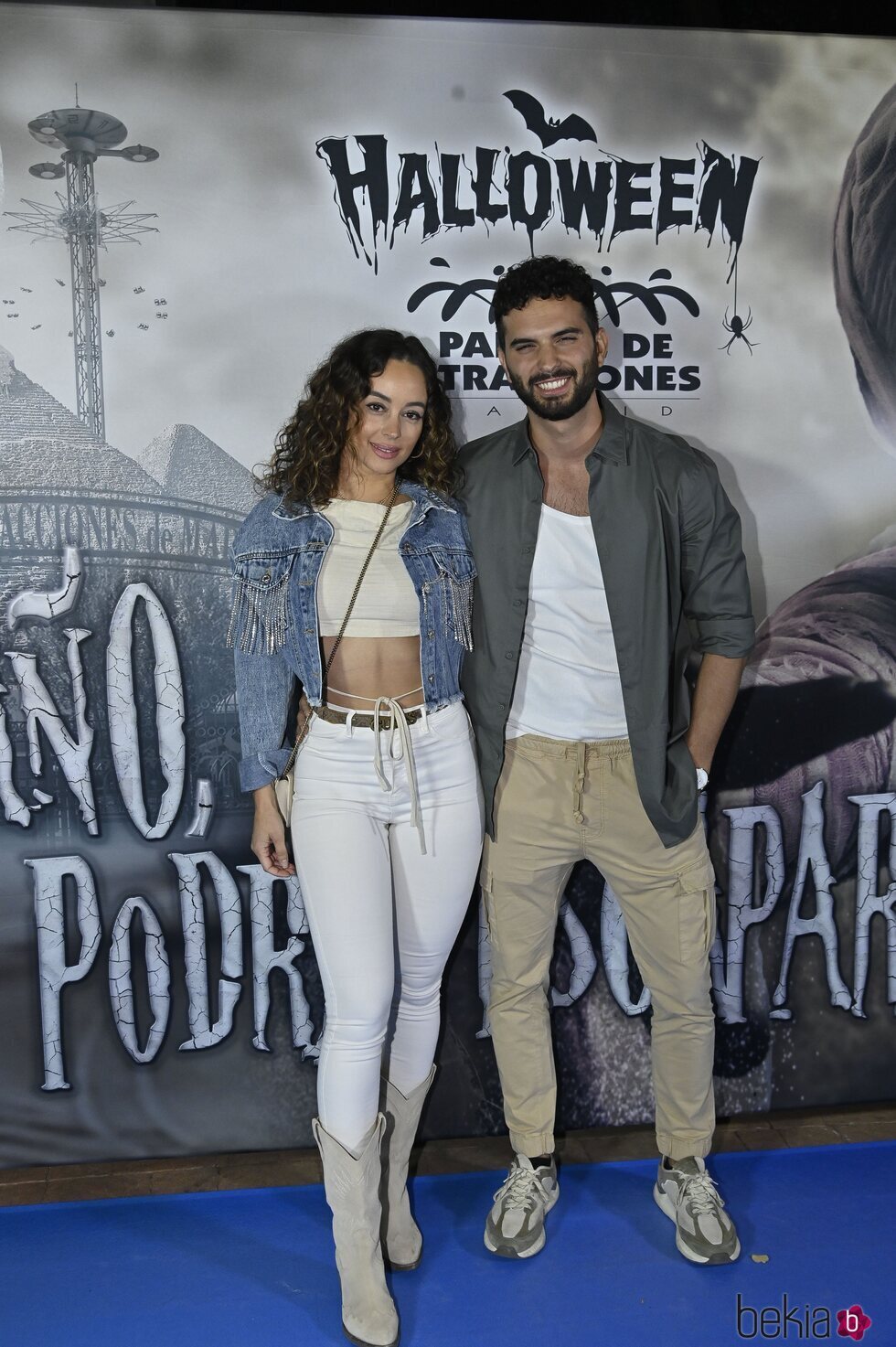 Suso Álvarez y su novia Amanda en la fiesta de Halloween del Parque de Atracciones de Madrid 2022
