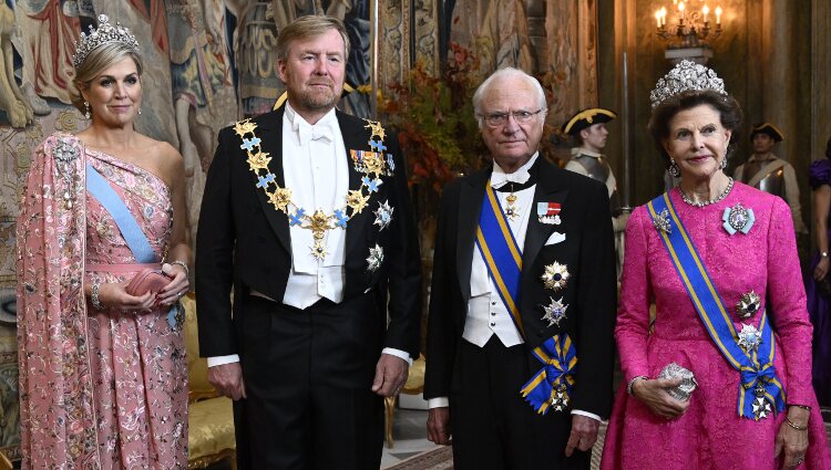 Los Reyes de Holanda, junto con los Reyes de Suecia, en la cena de gala de su Visita de Estado a Suecia