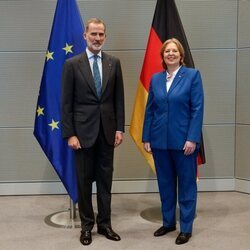 El Rey Felipe VI con la Presidenta del Bundestag en la Visita de Estado de los Reyes de España a Alemania
