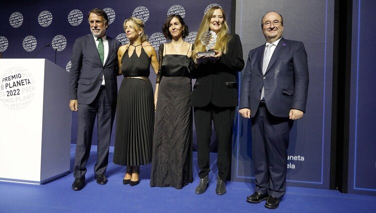 José Creuheras, Yolanda Díaz, Cristina Campos, Luz Gabás y Miquel Iceta en el Premio Planeta 2022