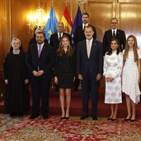 Los Reyes de España y sus hijas reciben a los galardonados de los Premios Princesa de Asturias 2022