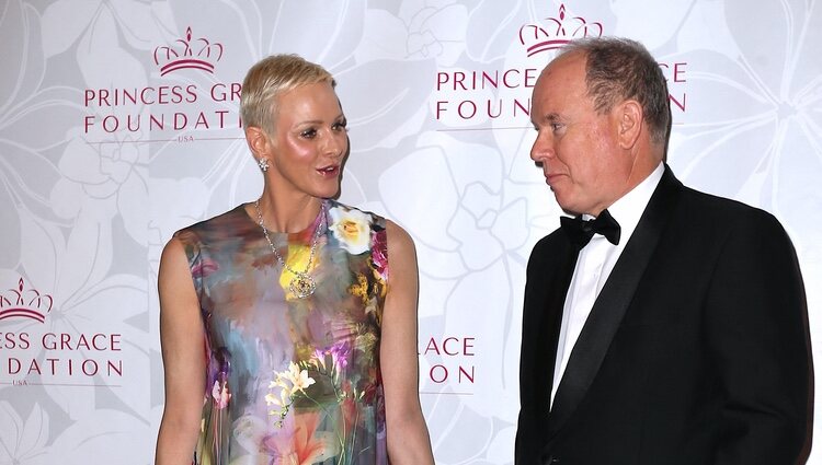 Charlene y Alberto de Mónaco, cómplices en los Premios Princesa Grace 2022 en Nueva York